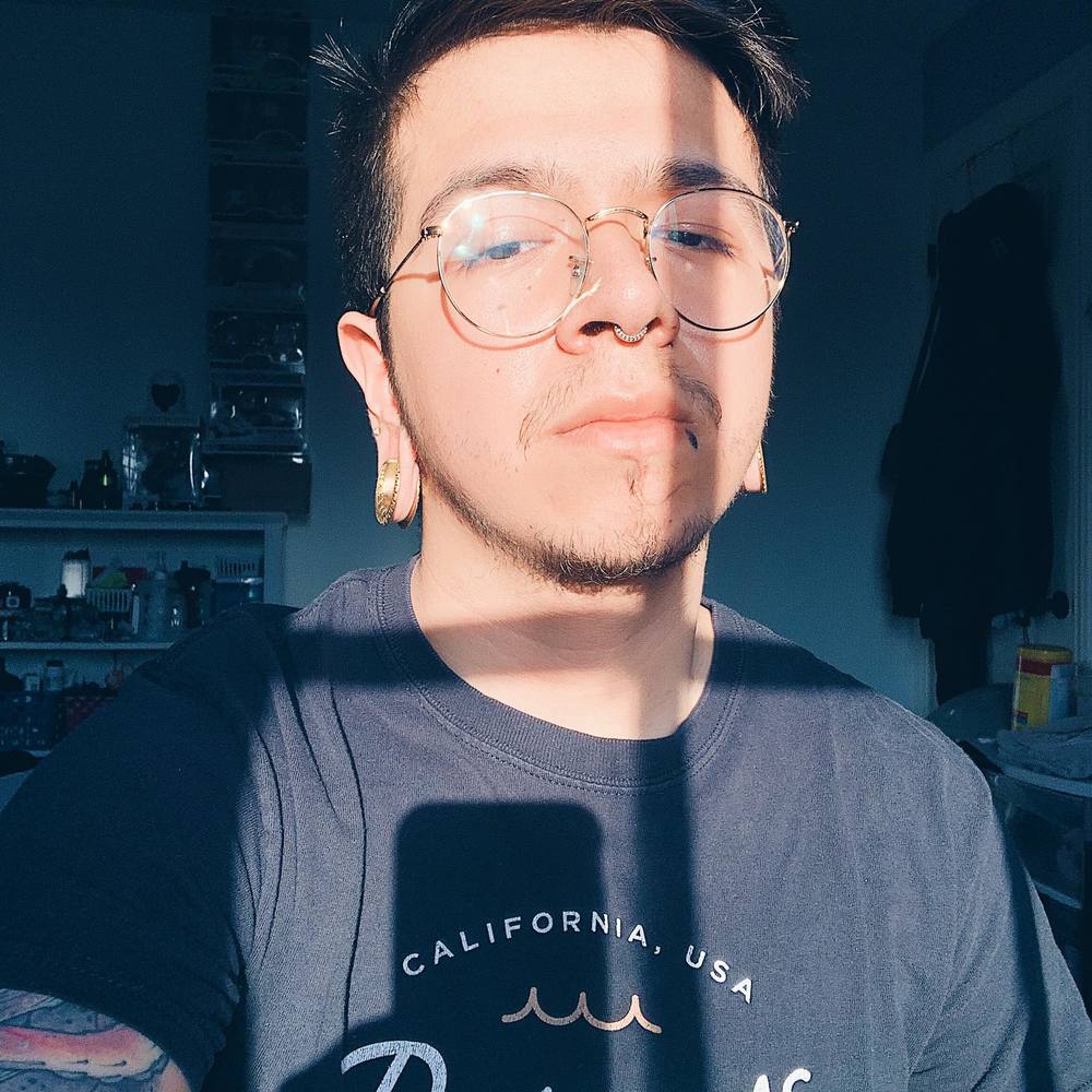 Meet your Posher, Johny